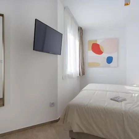 2 Bedroom Awesome In *